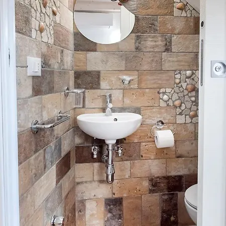 S291 - Sirolo, Nuovo Cielo-terra Trilocale In Centro Storico * Сироло