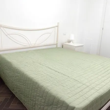 S291 - Sirolo, Nuovo Cielo-terra Trilocale In Centro Storico